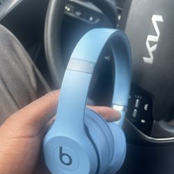 Beats Solo 4 Headphones 