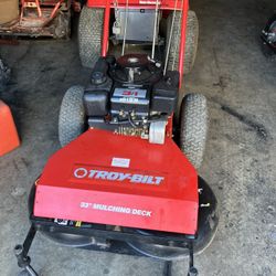 Troy Built 33”mulching Lawn Mower 4 speed With Reverse Self Propelled 8.5hp Briggs And Stratton In New Condition 