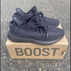 YEEZY 350  “ONYX ” (FREE DELIVERY) 