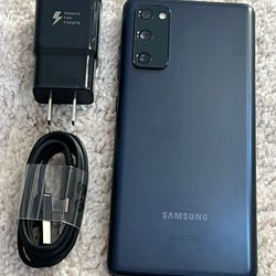 Samsung Galaxy S20 FE  , Unlocked   for all Company Carrier ,  Excellent Condition  Like New 