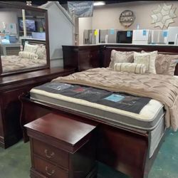 Queen Or Full Bedroom Set In Stock For Fast Delivery 