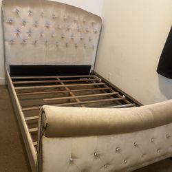 Queen Bedroom Set 