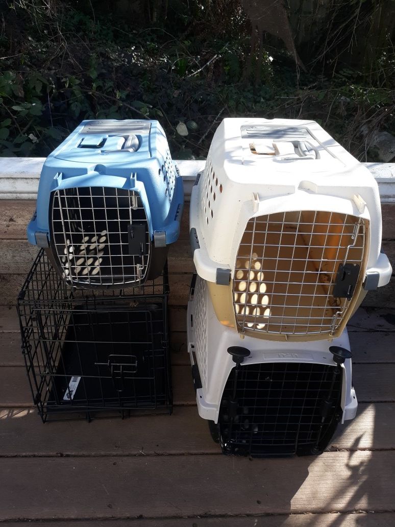 Pet travel cage kennel carriers small and medium.