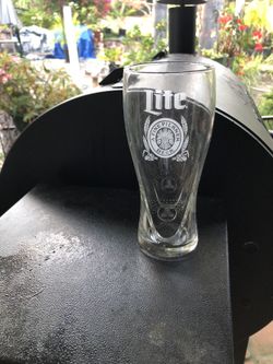 Vintage Miller Lite 16 Ounce Beer Glasses