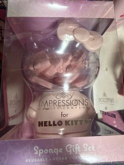 hello kitty makeup sponges