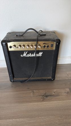 Marshall 15W Guitar Amplifier