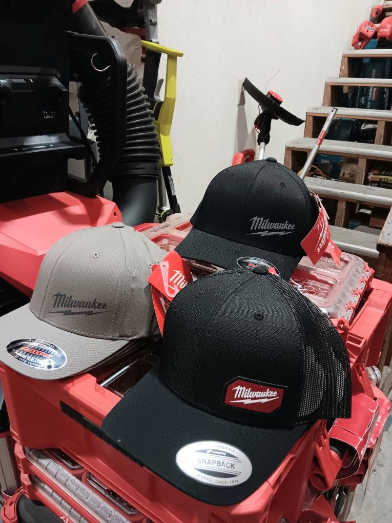 Milwaukee Hat . Color Black and Gray. EACH ONE