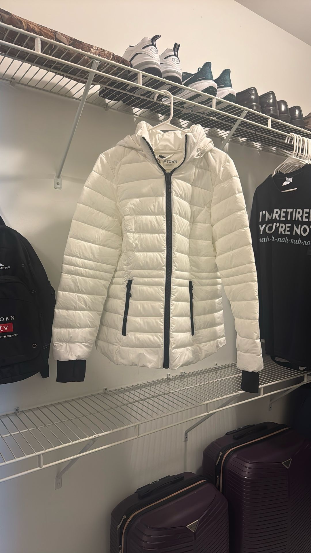 Brand New White & Black Puffer Jackie Size M