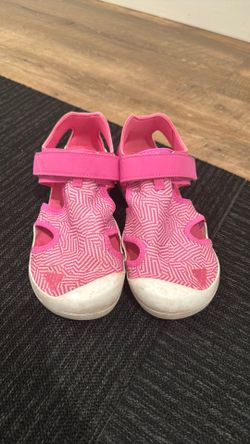 Girl’s Adidas Water Shoes Size 2