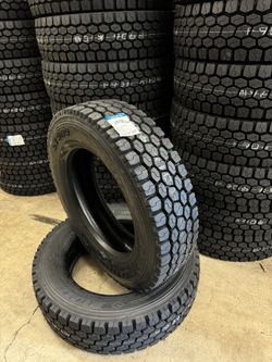 Commercial Semi Tires Sumitomo Made In Japan ST909 255/70R22.5 16 Ply Drive