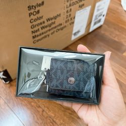 Michael Kors Logo Clip Case For Apple AirPods