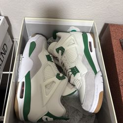 Nike SB Jordan 4 Pine Green 