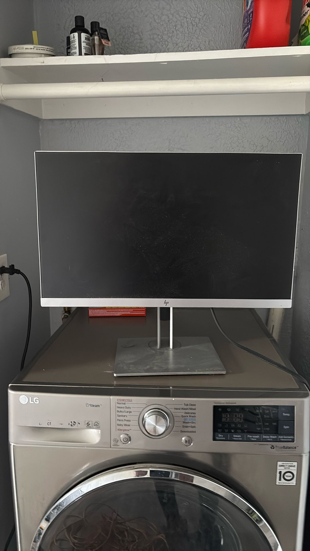 HP EliteDisplay E233 23-Inch Screen LED-Lit Monitor Silver