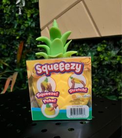 Jumbo Squeeezy Pineapple Squishy