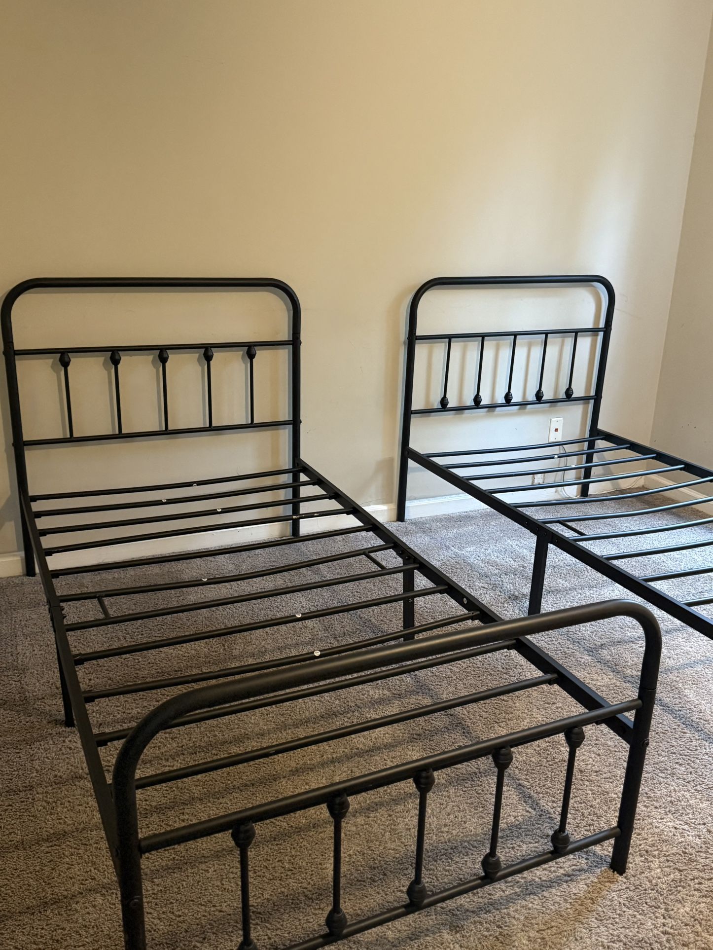 Twin metal bed frame (2)
