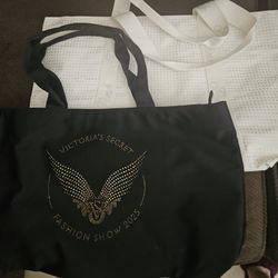 VS Tote Bags 