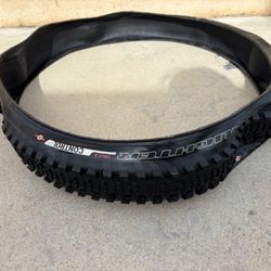 Bicycle tires, like New