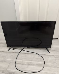Roku Smart Television 32”