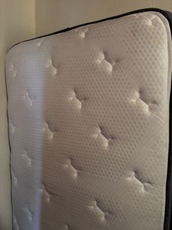 Twin Sized Mattress+box Spring