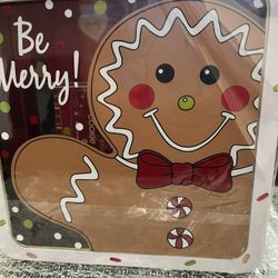 NEW! 4 Pieces Cookie Cutter Set In Holiday Box