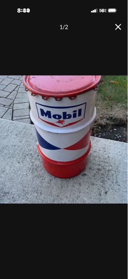MOBIL 16gal Oil Drum W/lid Vintage