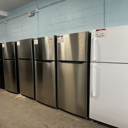 New Top And Bottom Fridge 20% Off