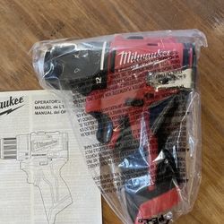 Milwaukee M12 Subcompact Drill New