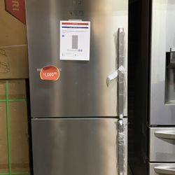Beko - 30” Counter Depth Bottom Mount Refrigerator 