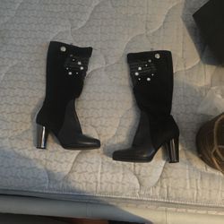 High Heel Made In Europe Size 6 In Woman's 