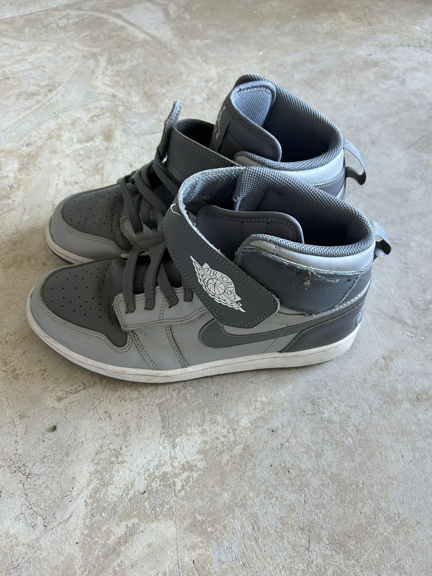 Nike Jordan 1 Mid
