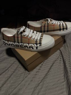 Burberry shoes