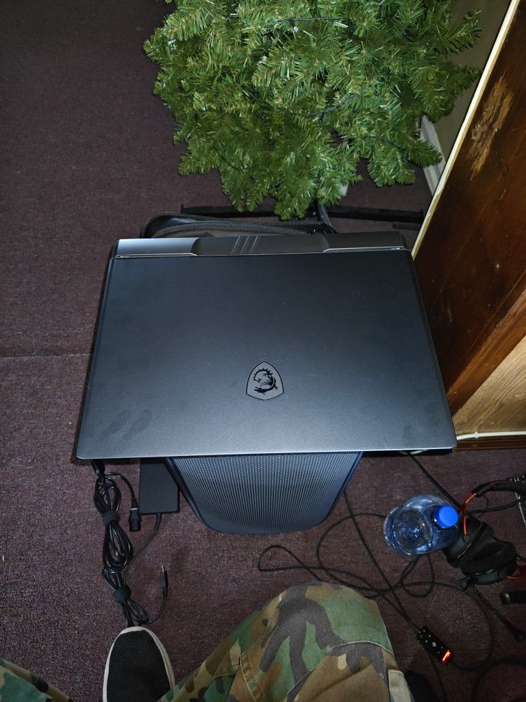 i9 -14900HX 2.20Ghz 32b Memory. RTX 4070 Laptop