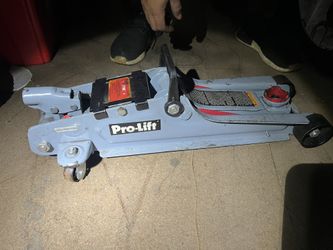 Low Profile Floor Jack