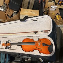 New Violin With Case And Bow