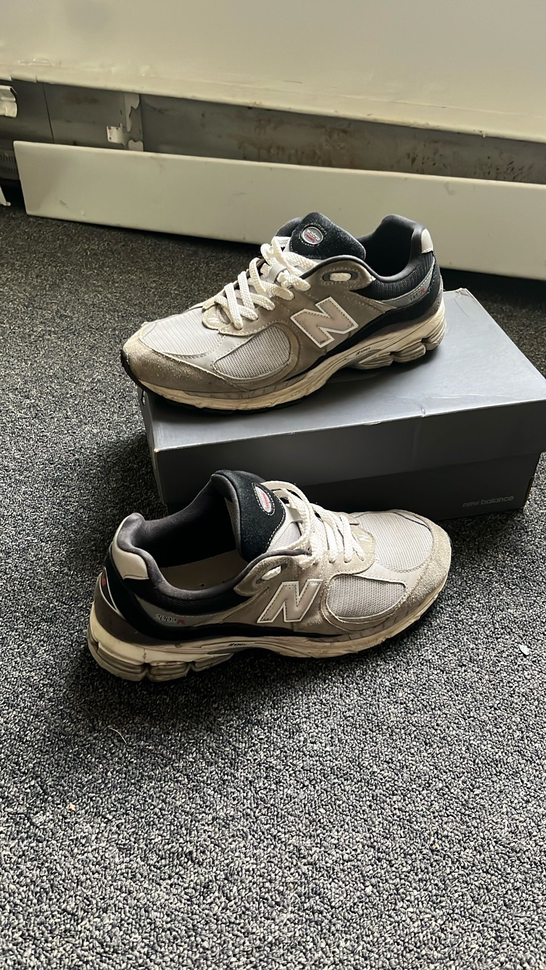 New Balance 2002r