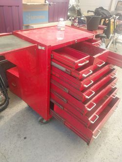 Mac tool Cart The other boxes different price