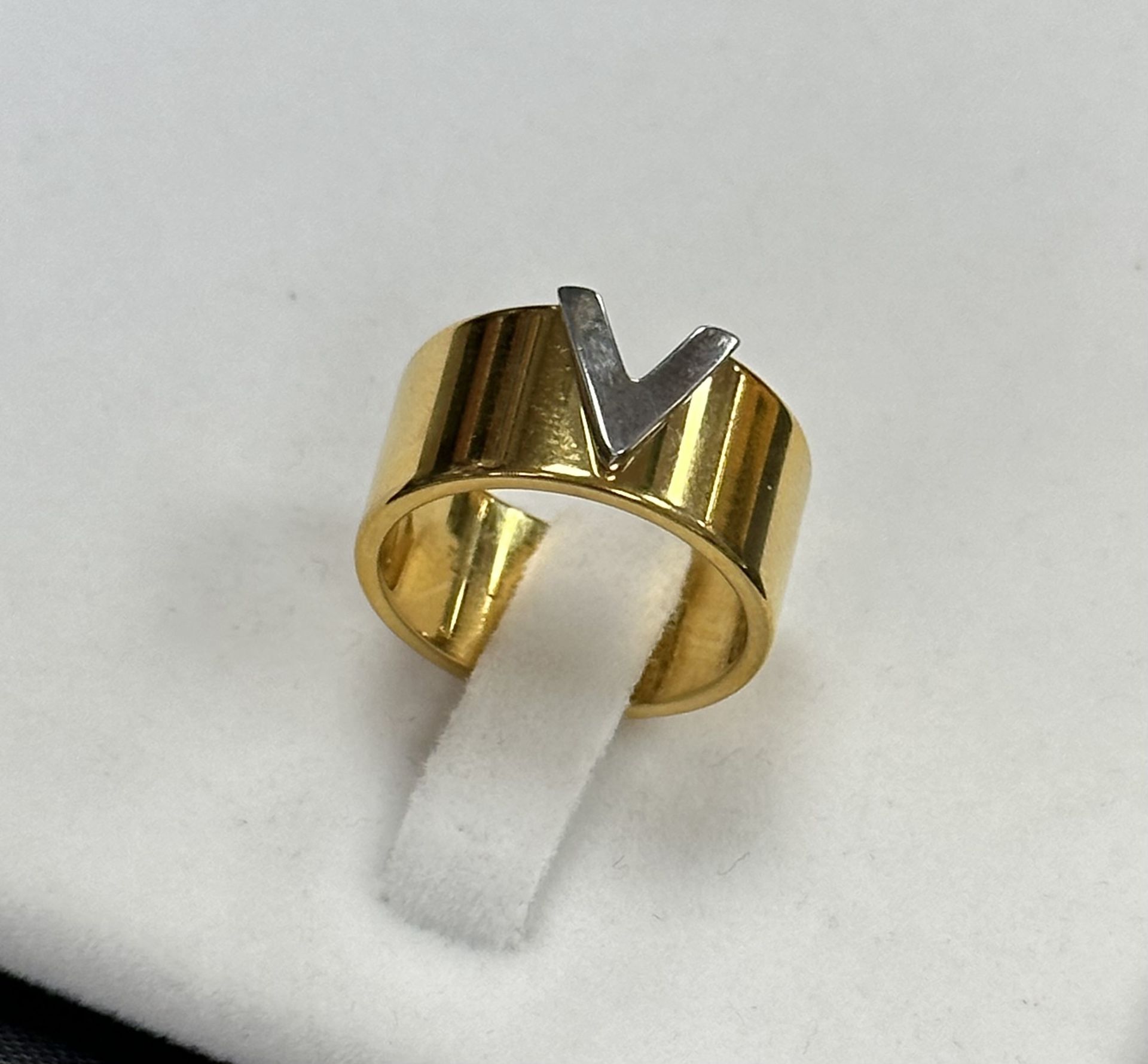 Louis Vuitton 18k White Gold Monogram Forever Diamond Ring // Ring Size: 6  // Pre-Owned - Stop 4 Luxury PERMANENT STORE - Touch of Modern