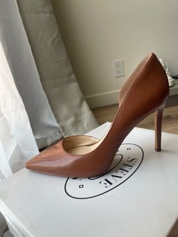 Steve Madden Tan Leather Pointed-Toe Heels