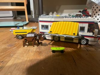 Lego vacation getaway set. 3 in 1 convertible