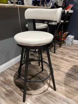 Chairs/island chairs