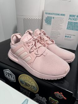Adidas Shoes Woman (size 7)