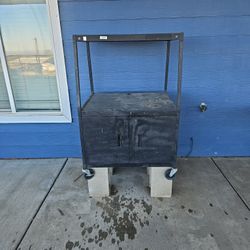 Metal Rolling Media Cart 