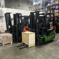 FORKLIFT FOR SALE TOYOTA