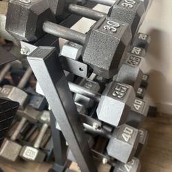 Set Of Cast Iron Hex Dumbbells 15s To 45s  Total : 420 lbs (NO RACK INCLUDED)