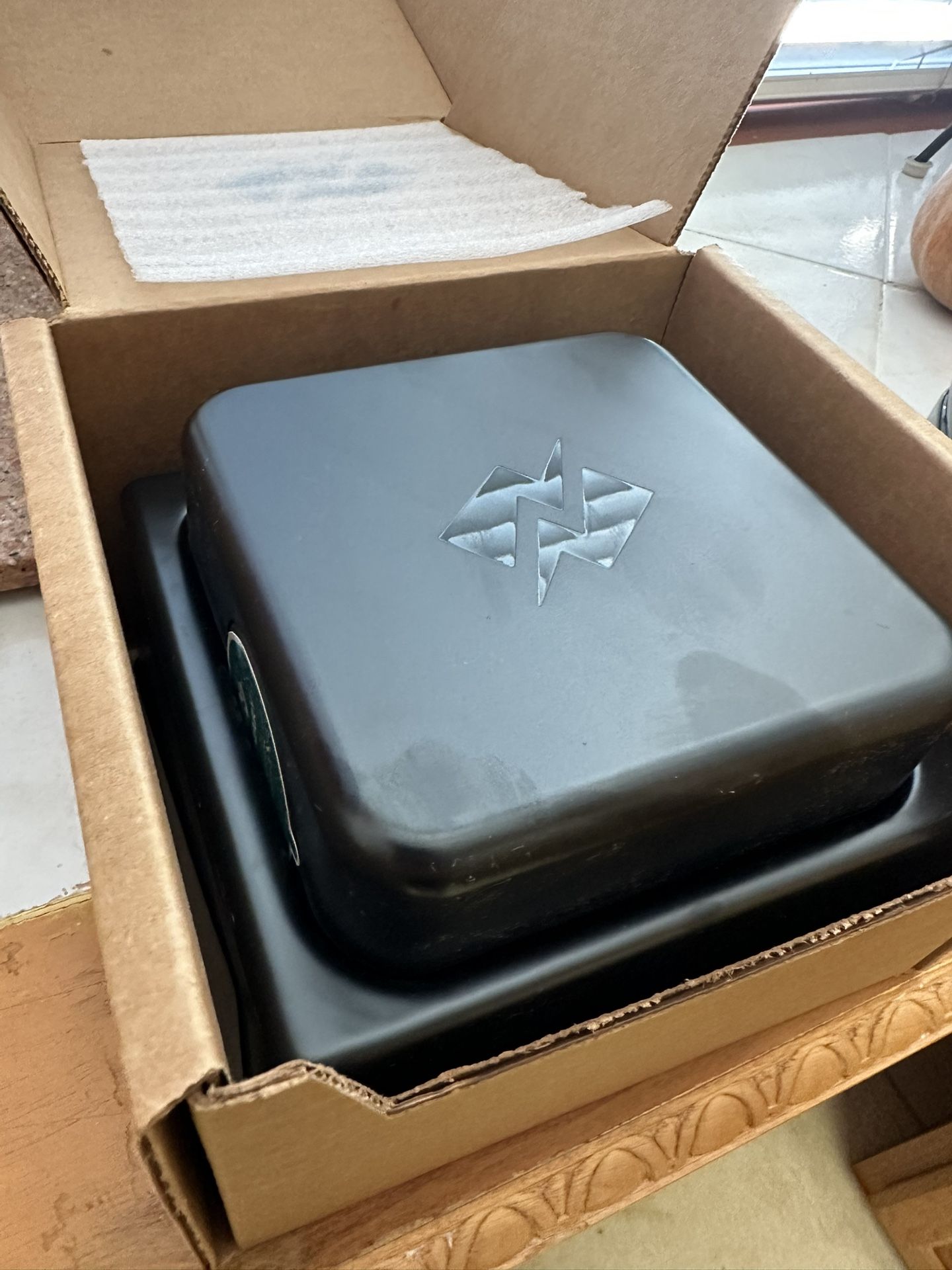 Neocharge Smart Splitter For EV charging