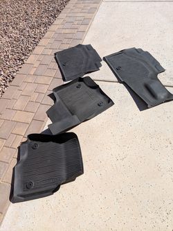 Expedition floor mats
