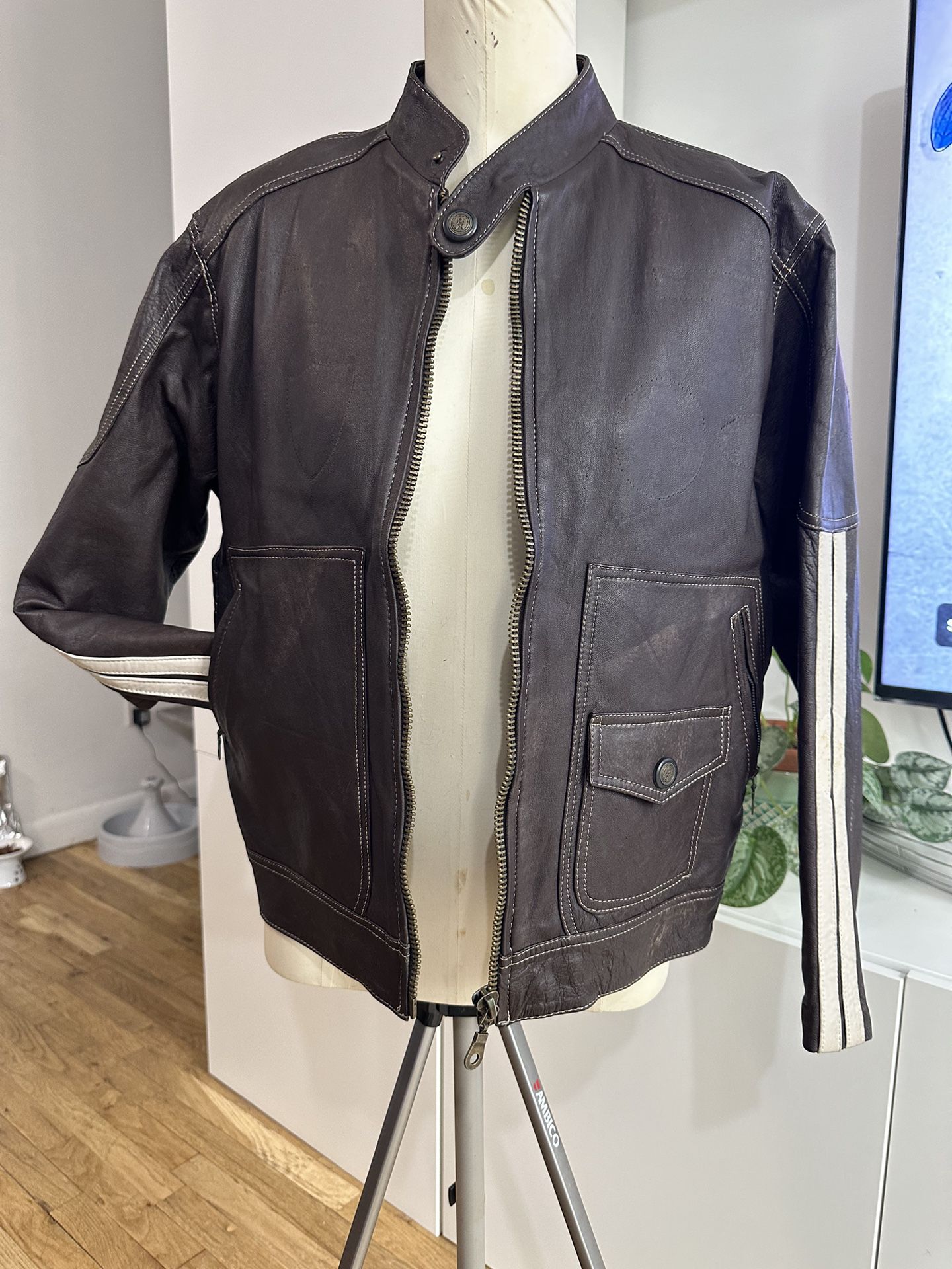 Leather Jacket For Men, Size Small Dark Brown $70