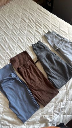 Girls sweats and flare leggings s-m