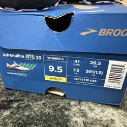 Women’s Brooks Running Shoes