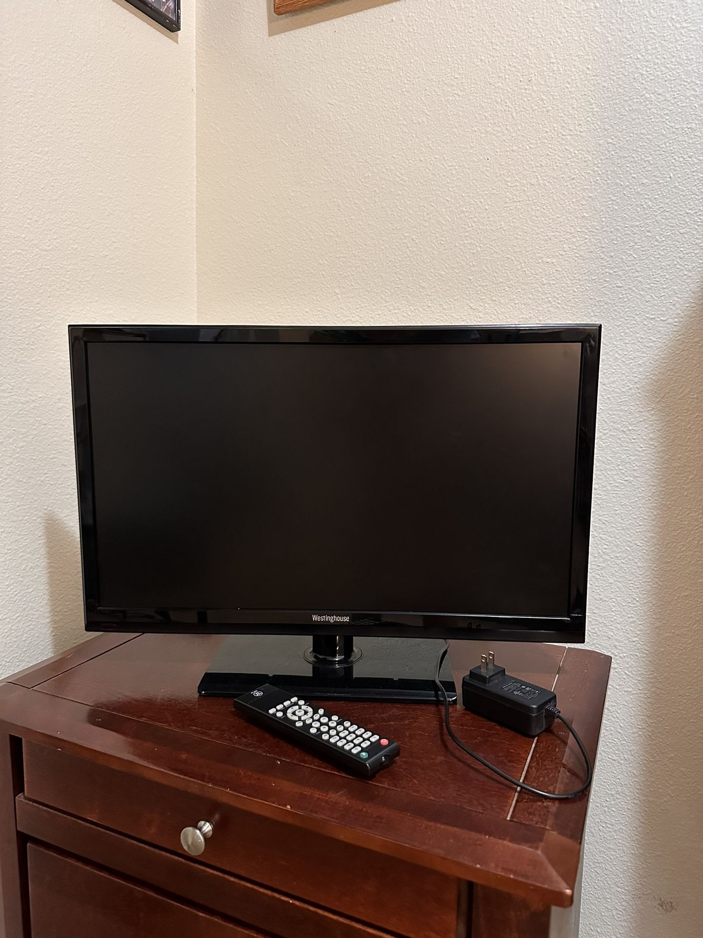 22 Inch Westinghouse TV